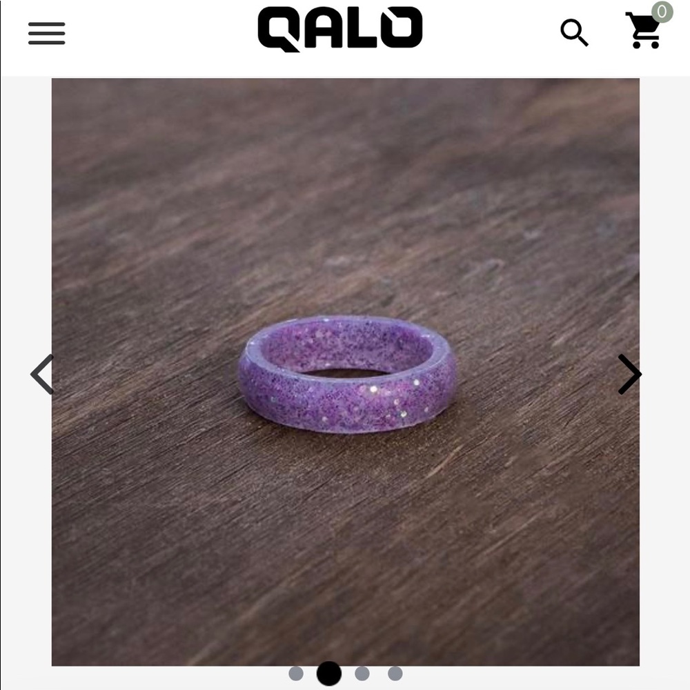 Qalo silicon ring